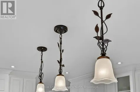 33 Telfer Road Collingwood ON L9Y 5H5