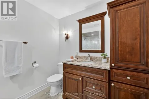 33 Telfer Road Collingwood ON L9Y 5H5