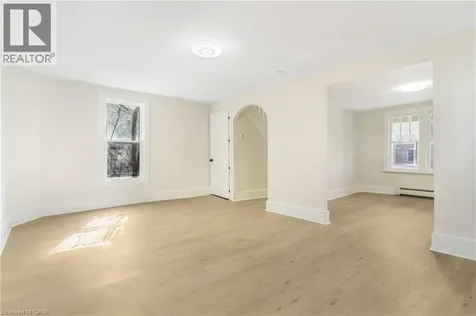 16 Albert Street Welland ON L3B 4L2