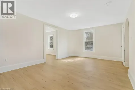 16 Albert Street Welland ON L3B 4L2