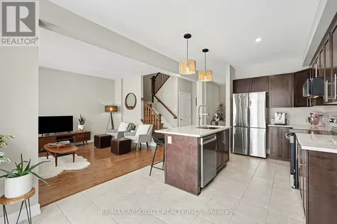 633 Geranium Walk Ottawa ON K2S 2J3
