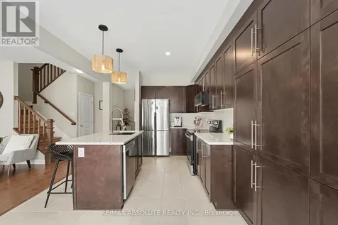 633 Geranium Walk Ottawa ON K2S 2J3