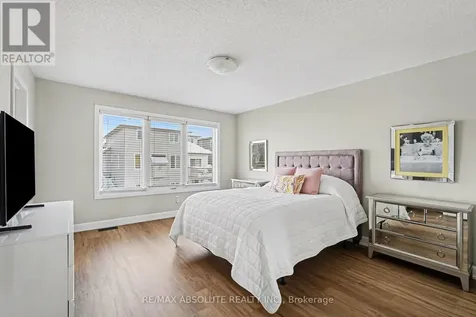 633 Geranium Walk Ottawa ON K2S 2J3