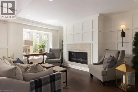 392 Aspen Forest Drive Oakville ON L6J 6H5