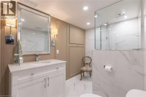 392 Aspen Forest Drive Oakville ON L6J 6H5