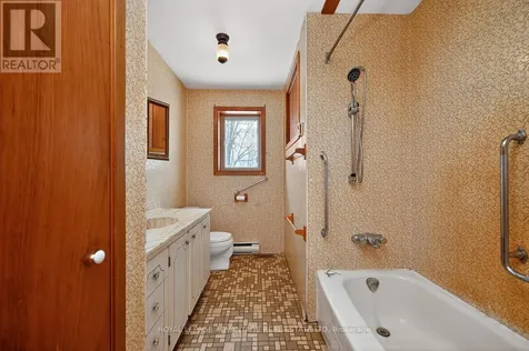 83 Broadview Avenue West Rideau Lakes ON K7A 4L3