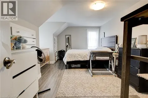 78 Price Avenue Welland ON L3C 3Y2