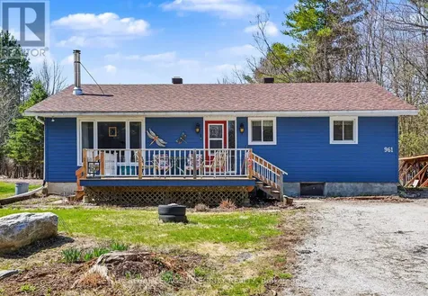 961 11th Concession Road Lanark Highlands ON K0G 1M0