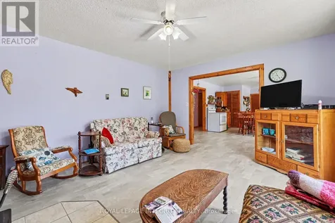 961 11th Concession Road Lanark Highlands ON K0G 1M0