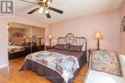 892 Beauchamp Avenue Ottawa ON K1C 3A7