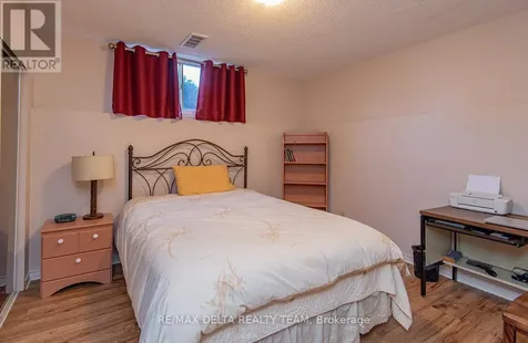 892 Beauchamp Avenue Ottawa ON K1C 3A7