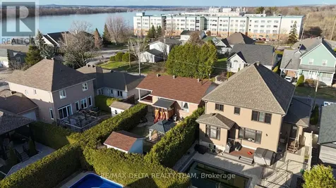 892 Beauchamp Avenue Ottawa ON K1C 3A7