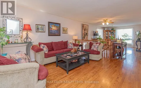 892 Beauchamp Avenue Ottawa ON K1C 3A7