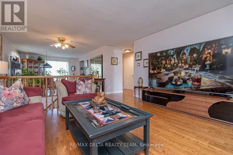 892 Beauchamp Avenue Ottawa ON K1C 3A7