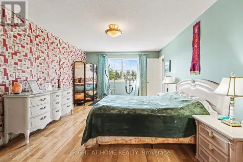 257 Stoneway Drive Ottawa ON K2G 6E9