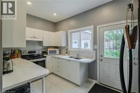2104 Governors Road Hamilton ON L0R 1J0