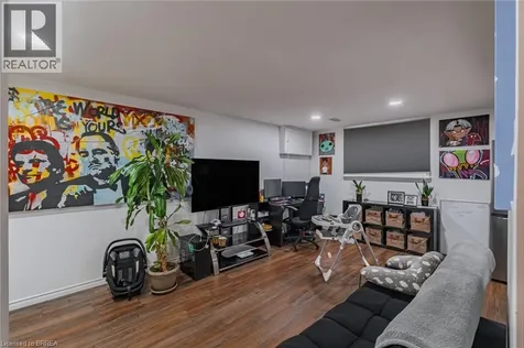 2104 Governors Road Hamilton ON L0R 1J0