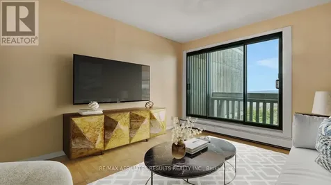 415 Greenview Avenue Ottawa ON K2B 8G5