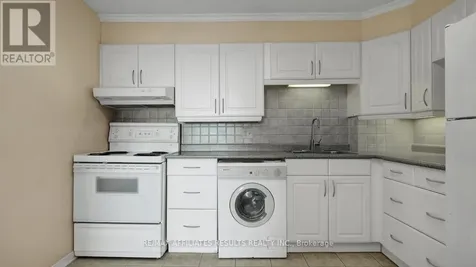 415 Greenview Avenue Ottawa ON K2B 8G5