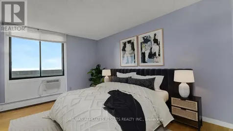 415 Greenview Avenue Ottawa ON K2B 8G5