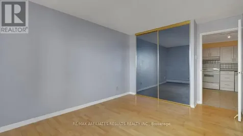 415 Greenview Avenue Ottawa ON K2B 8G5