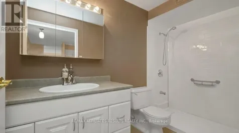 415 Greenview Avenue Ottawa ON K2B 8G5
