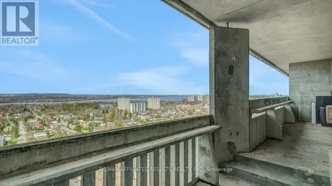 415 Greenview Avenue Ottawa ON K2B 8G5