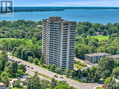 415 Greenview Avenue Ottawa ON K2B 8G5
