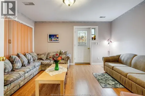 25 Regatta Drive Leamington ON N8H 5L6