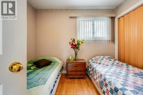 25 Regatta Drive Leamington ON N8H 5L6