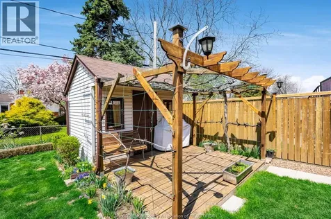 25 Regatta Drive Leamington ON N8H 5L6