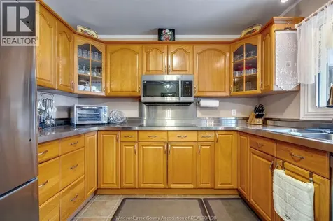 25 Regatta Drive Leamington ON N8H 5L6
