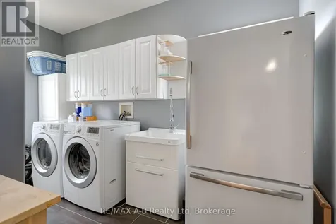 296 Glass Street St. Marys ON N4X 1E5
