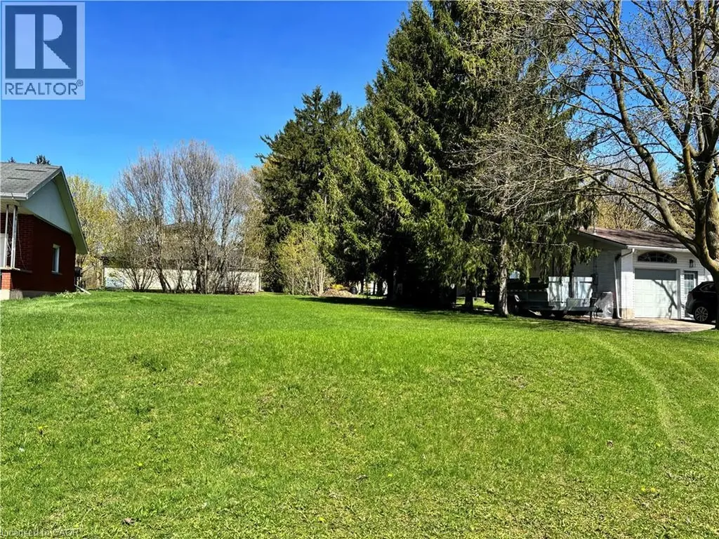 31 Christian Street Baden ON N3A 2M7