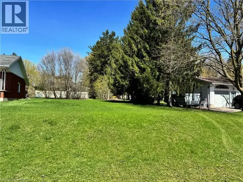 31 Christian Street Baden ON N3A 2M7