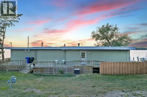 1166 Front Road South Amherstburg ON N9V 2M6