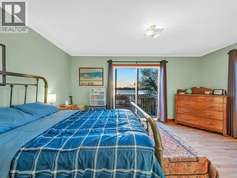 1166 Front Road South Amherstburg ON N9V 2M6