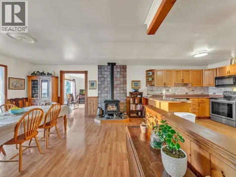 1166 Front Road South Amherstburg ON N9V 2M6