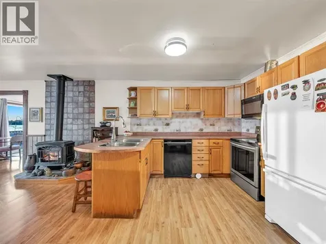 1166 Front Road South Amherstburg ON N9V 2M6