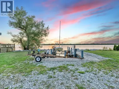 1166 Front Road South Amherstburg ON N9V 2M6
