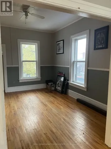 28 Mcewen Avenue Smiths Falls ON K7A 2K4