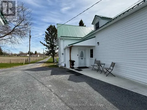 17389 Mcphail Road South Stormont ON K0C 2A0