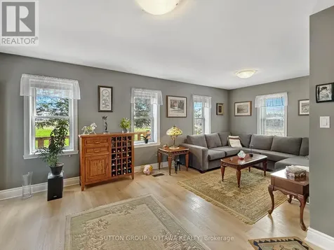 17389 Mcphail Road South Stormont ON K0C 2A0