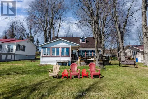 11 Hamilton Island Road South Glengarry ON K0C 2E0
