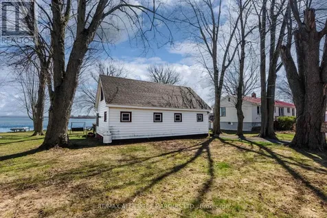 11 Hamilton Island Road South Glengarry ON K0C 2E0