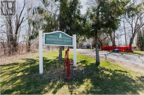 11 Hamilton Island Road South Glengarry ON K0C 2E0