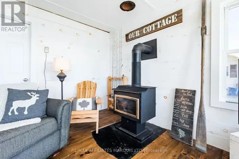 11 Hamilton Island Road South Glengarry ON K0C 2E0