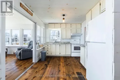 11 Hamilton Island Road South Glengarry ON K0C 2E0