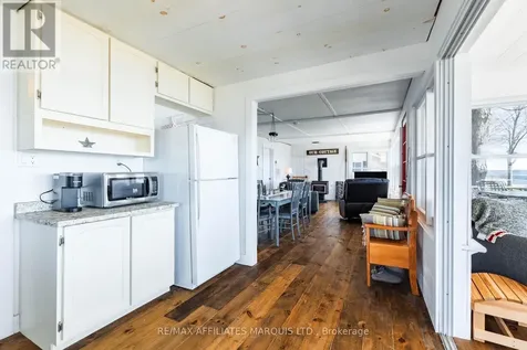 11 Hamilton Island Road South Glengarry ON K0C 2E0