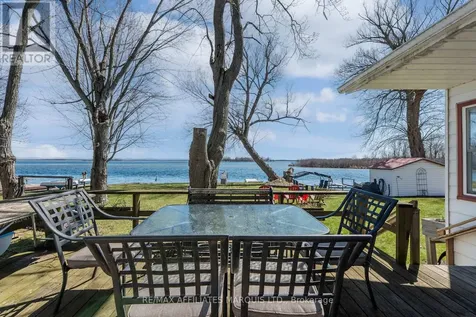 11 Hamilton Island Road South Glengarry ON K0C 2E0